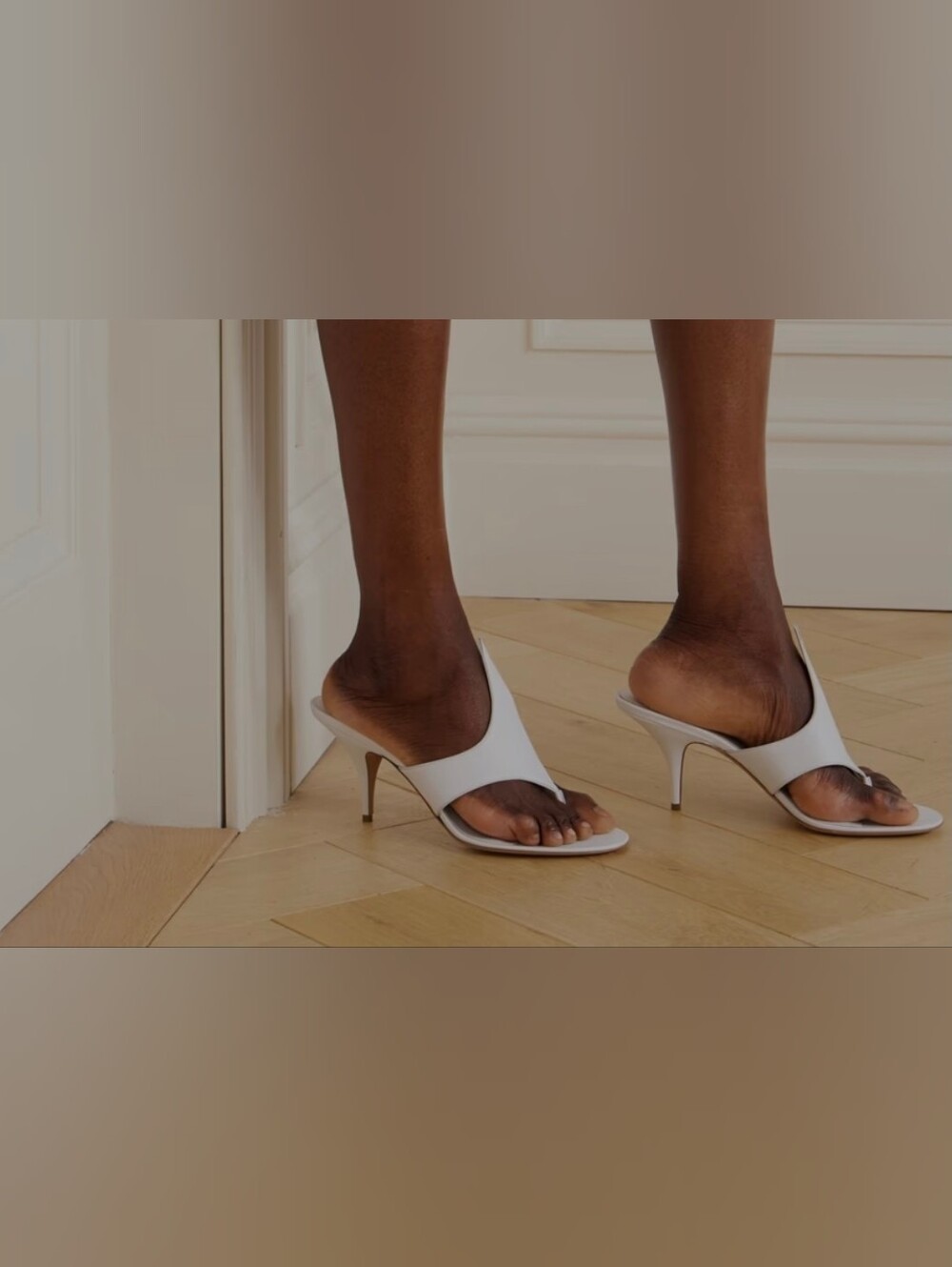 Ferragamo Lyrai Leather Thong Slide Mules